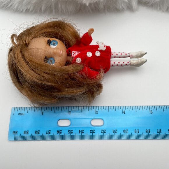 Hasbro Littlest Pet Shop Blythe Doll Cold Weather Cute 2010 (SKU: 428TO) - Picture 6 of 6